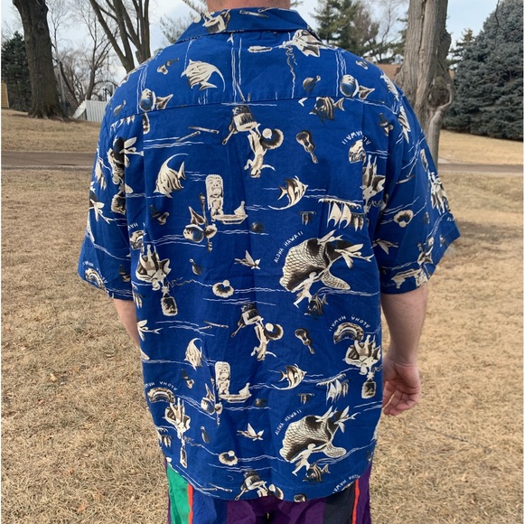 Vintage Hawaiian button up extra large - Picture 2 of 9